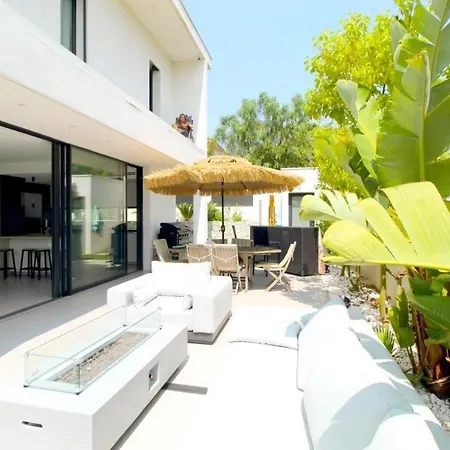 Superbe Piscine Moderne - Cap Brun - De * تولون